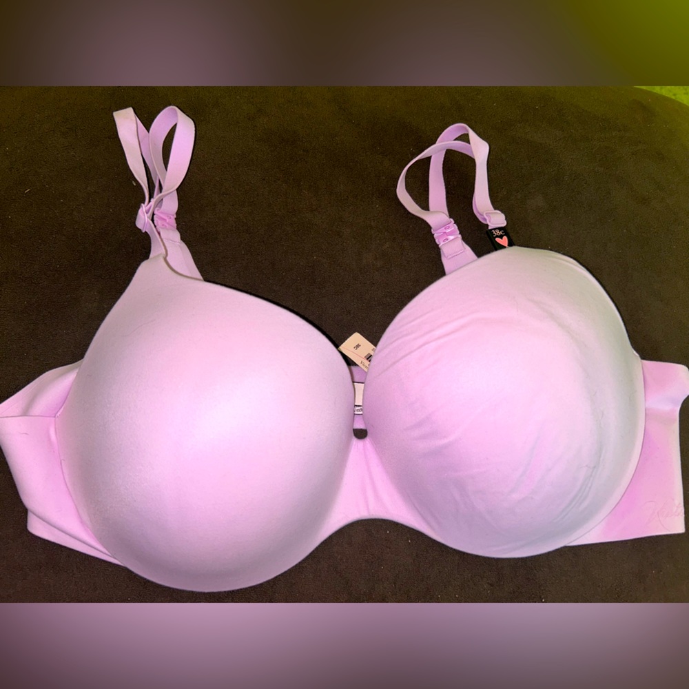 NWT Victorias Secret Size 38C Bra